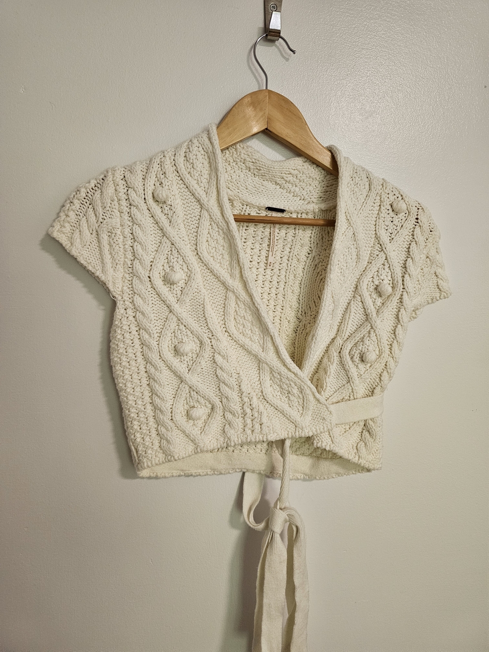 Free People Cable Knit Wrap Shrug Cream Size Medium Pompom Cotton Blend